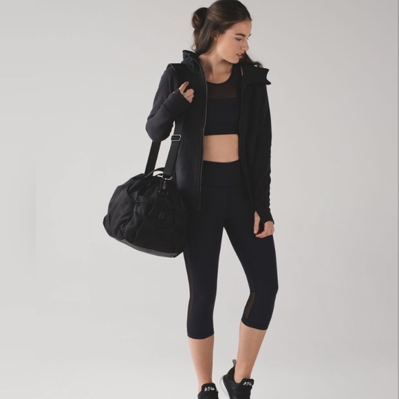 Lululemon Gear Up Crop size 8 - Picture 1 of 5